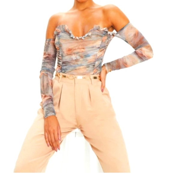 PrettyLittleThing Tops - New Multi Water Renaissance Printed Mesh Ruched Bardot Bodysuit size US 4